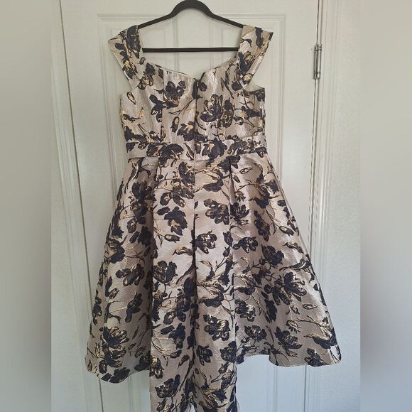 OLEG CASSINI DAVID’S BRIDAL WEDDING DRESS SIZE 16 NEW - Picture 2 of 10